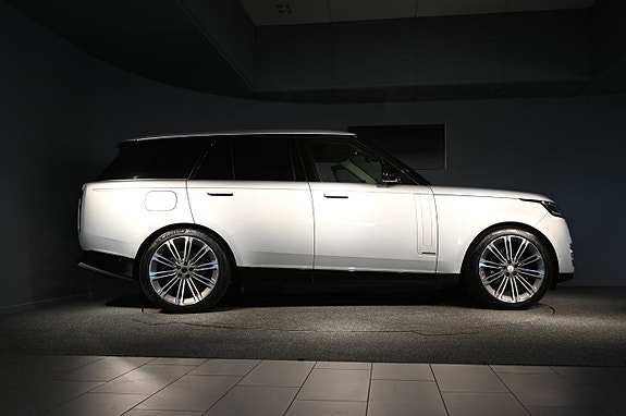 Land Rover Range Rover 7 of 24