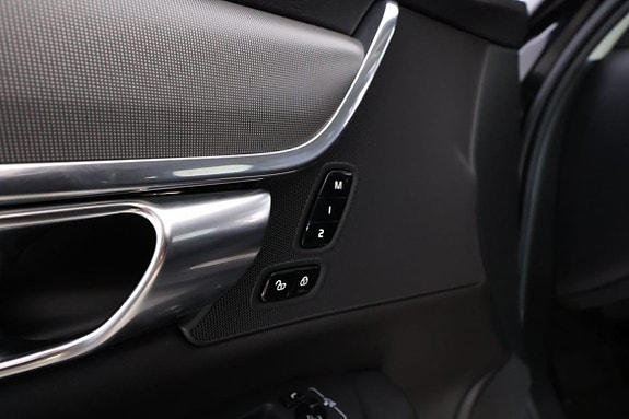 Volvo V90 20 of 23