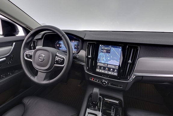 Volvo V90 8 of 23