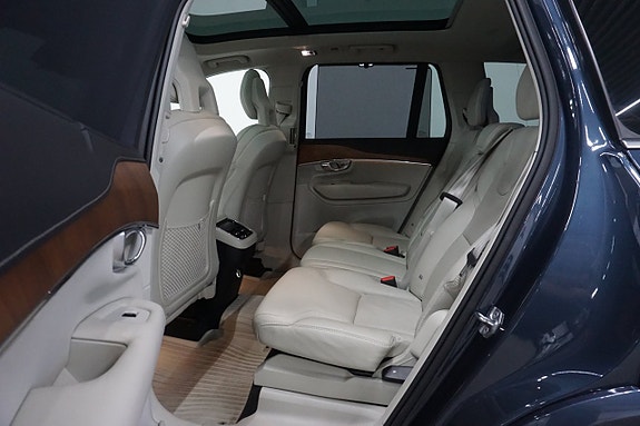 Volvo XC90 7 of 30