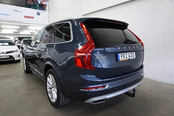Volvo XC90 3 of 30