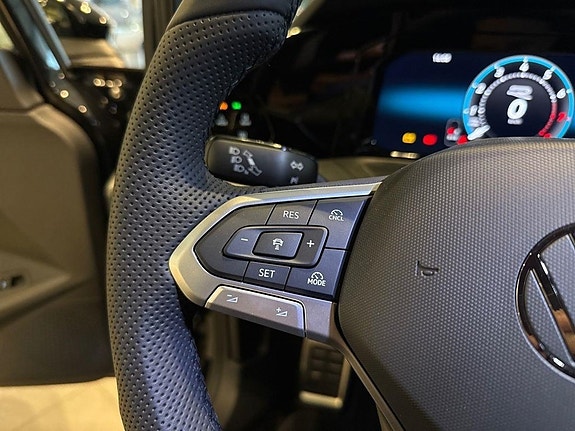 Volkswagen Golf I 11 of 22