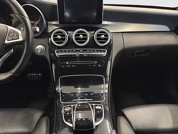 Mercedes-Benz C220 15 of 26