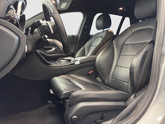 Mercedes-Benz C220 11 of 26