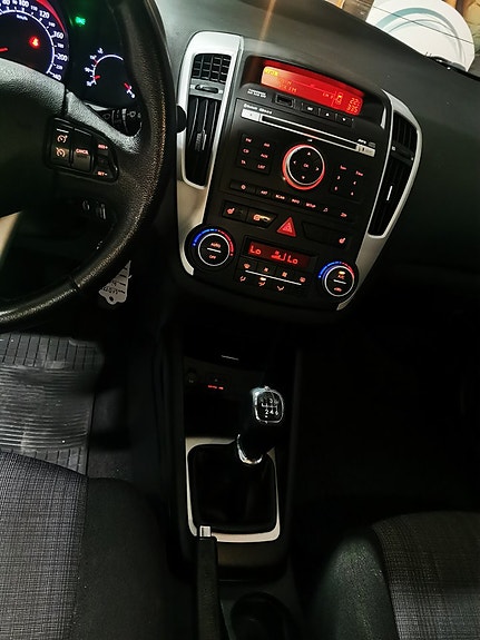 Kia Ceed 12 of 18