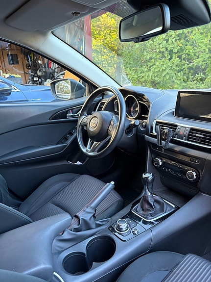 Mazda 3 9 of 12