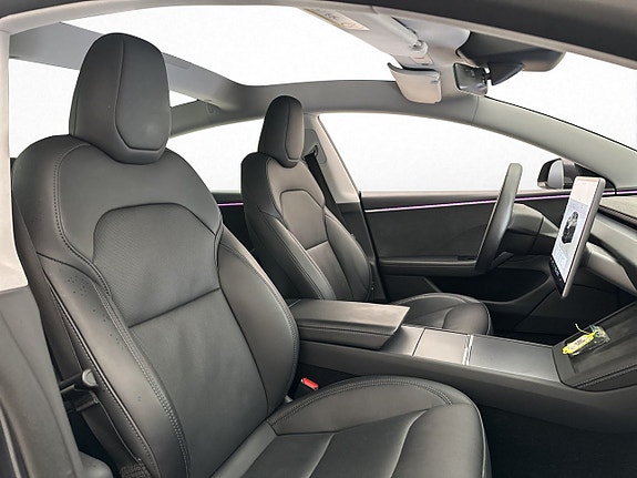 Tesla Model 3 13 of 30