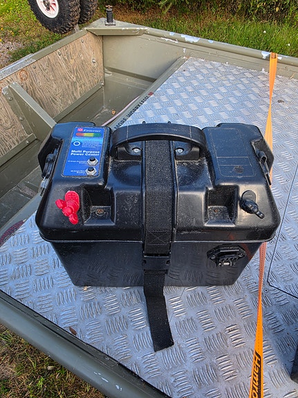 Tracker 12w 13 of 16