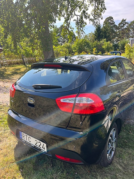 Kia Rio 5 of 19