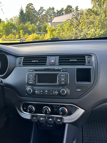 Kia Rio 13 of 19