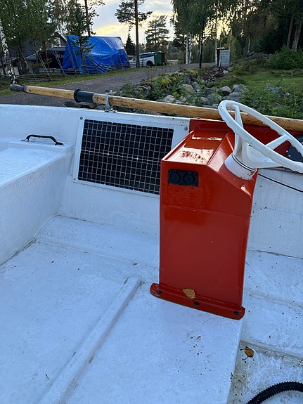 Örnvik 480 med yamaha 40hk tvåtakt 6 of 9