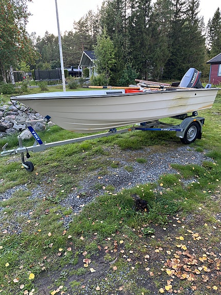 Örnvik 480 med yamaha 40hk tvåtakt 2 of 9