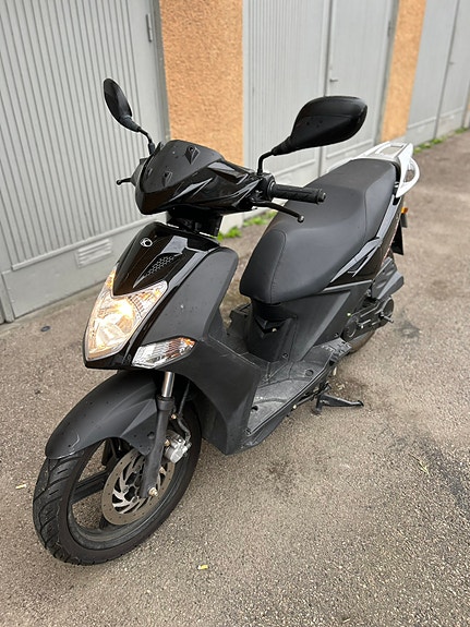 Kymco Agility city 50 2 of 9
