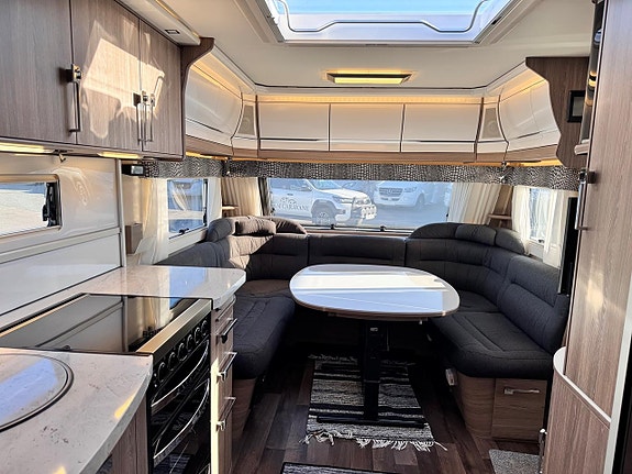 Kabe ROYAL 560 XL KS Dubbelbädd, Tält, Markis, Mover, Solpanel (Förmedling) 11 of 14