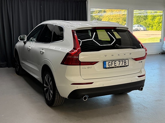 Volvo XC60 3 of 13