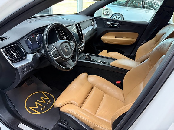 Volvo XC60 5 of 13