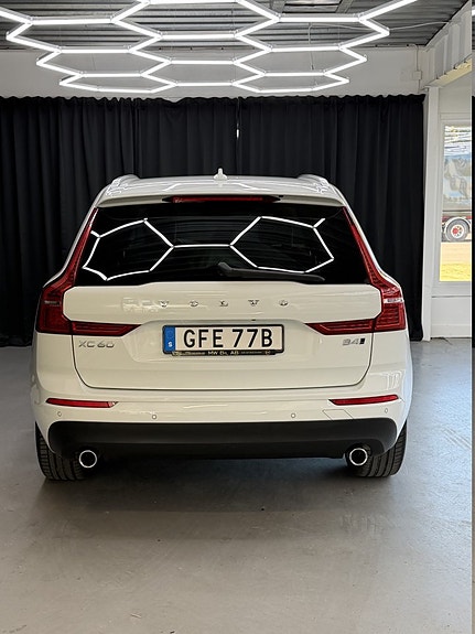 Volvo XC60 9 of 13