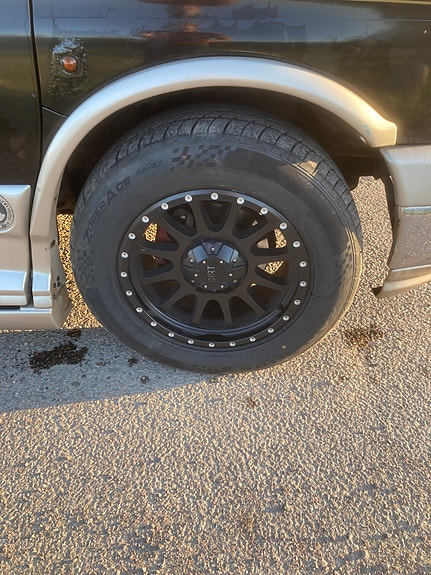 Chevrolet Express 6 of 12