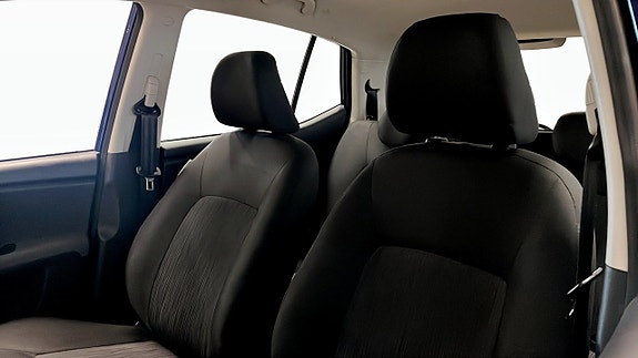 Hyundai i10 8 of 12