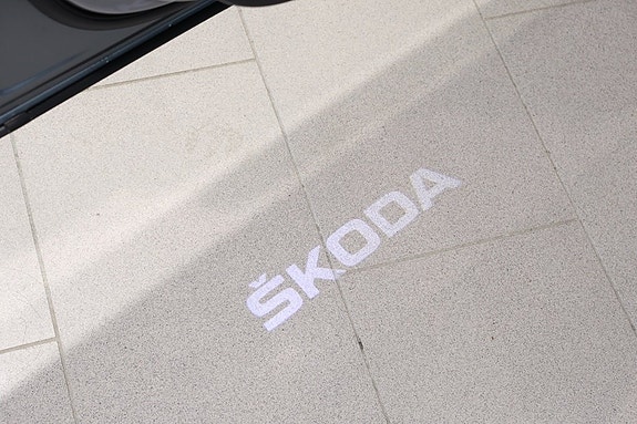 Skoda Karoq 15 of 18