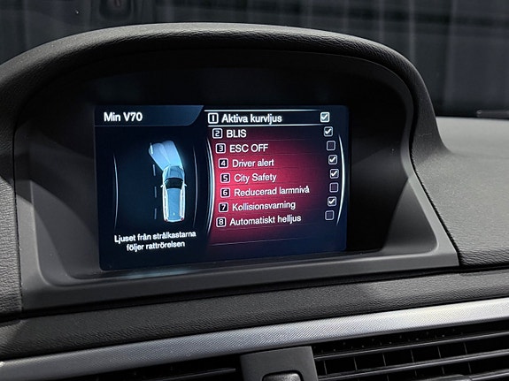 Volvo V70 27 of 30