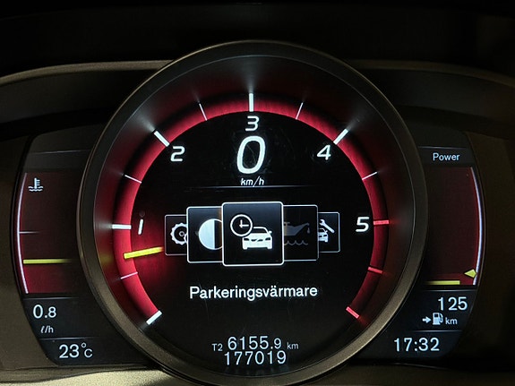 Volvo V70 30 of 30