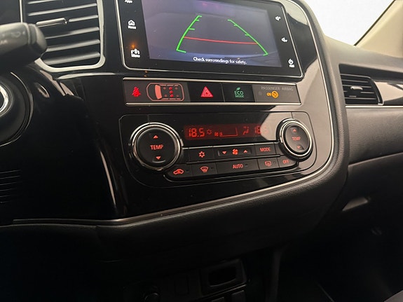 Mitsubishi Outlander 19 of 23
