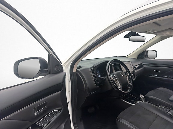 Mitsubishi Outlander 8 of 23