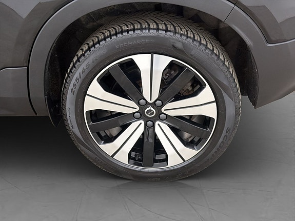 Volvo XC40 30 of 30