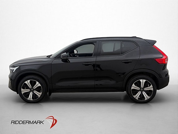 Volvo XC40 8 of 30