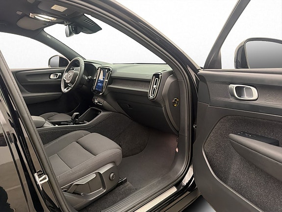 Volvo XC40 22 of 30