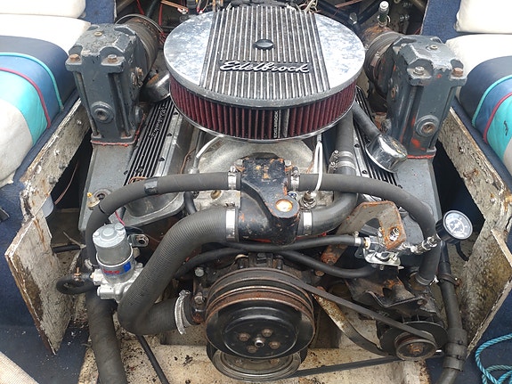 Bayliner 1952 2 of 7