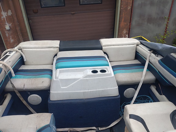 Bayliner 1952 5 of 7