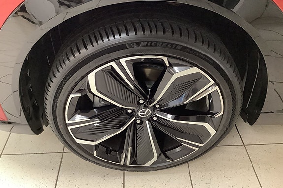 Mazda CX-6e 6 of 11