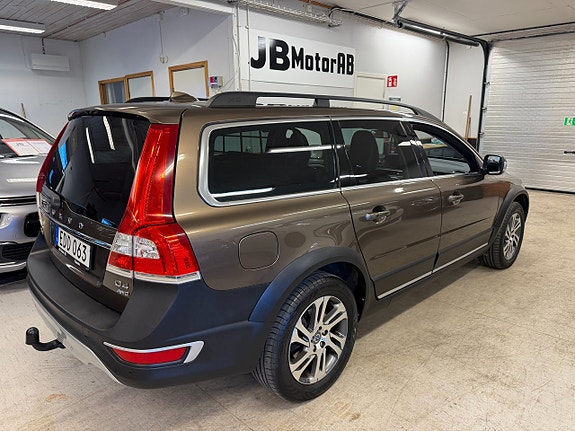 Volvo XC70 4 of 11