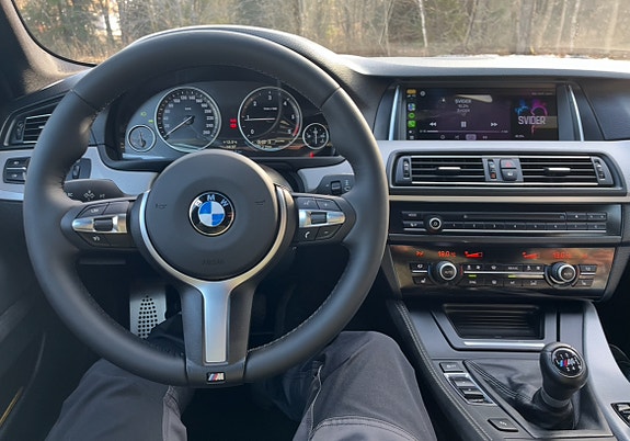 BMW 520d 3 of 4