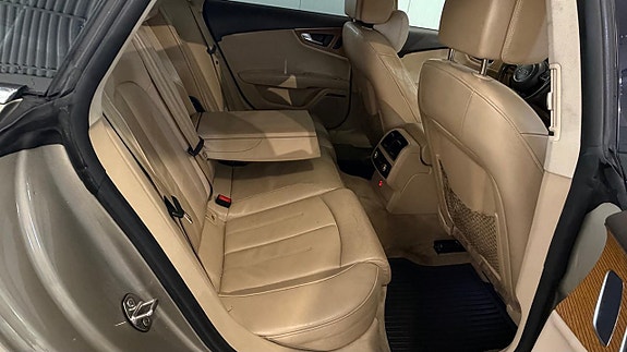Audi A7 10 of 22