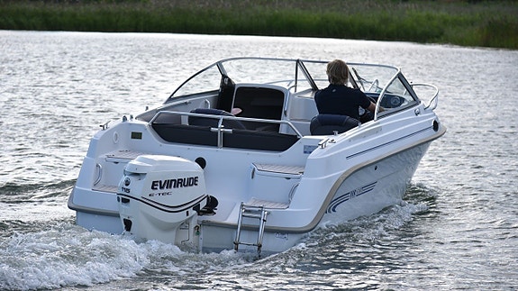 HR 610 CB -2012. Evinrude E-tec 115 HK. HÖSTREA! 2 of 21