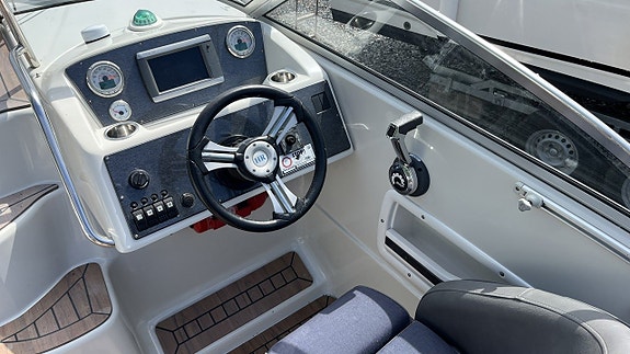 HR 610 CB -2012. Evinrude E-tec 115 HK. HÖSTREA! 7 of 21