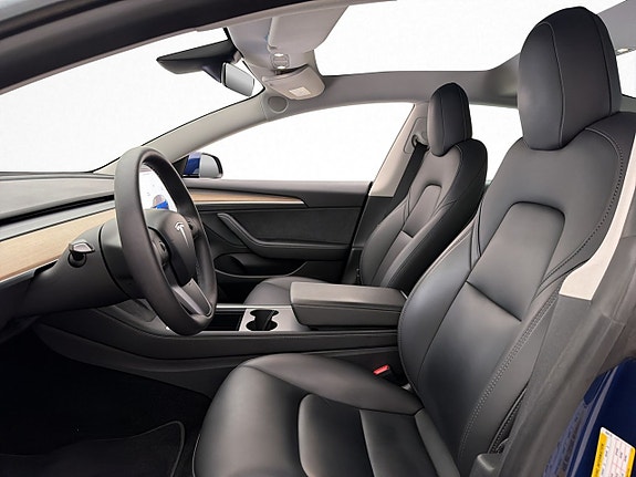 Tesla Model 3 12 of 30