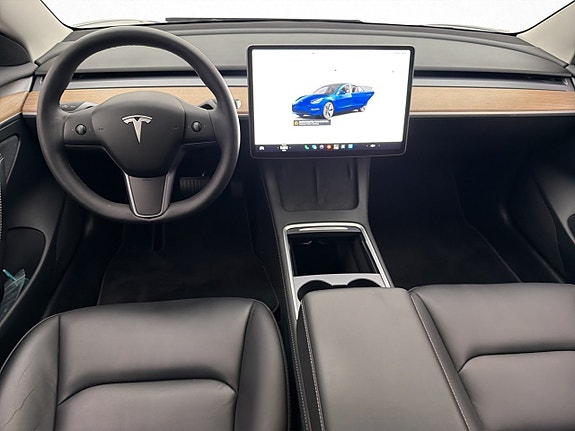 Tesla Model 3 13 of 30