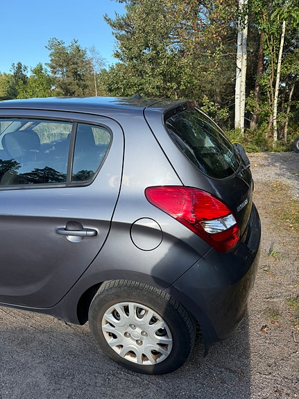 Hyundai i20 4 of 26