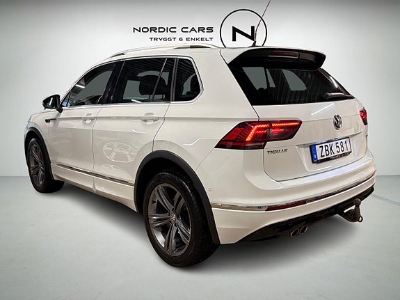 Volkswagen Tiguan 2 of 24