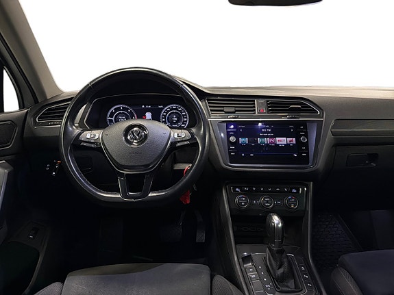 Volkswagen Tiguan 13 of 24