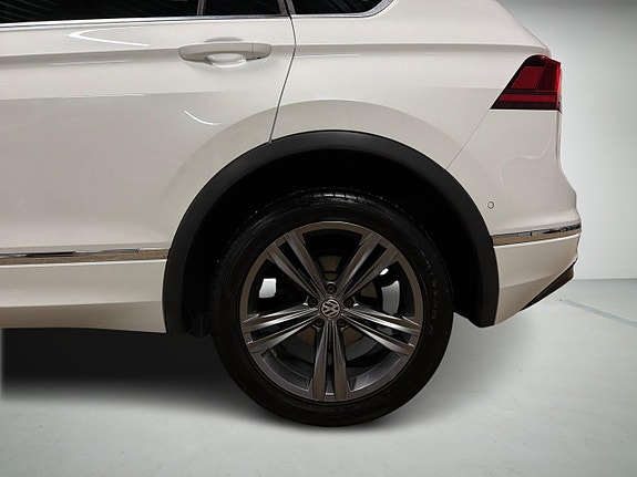 Volkswagen Tiguan 6 of 24