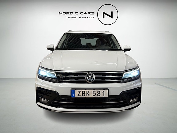 Volkswagen Tiguan 4 of 24