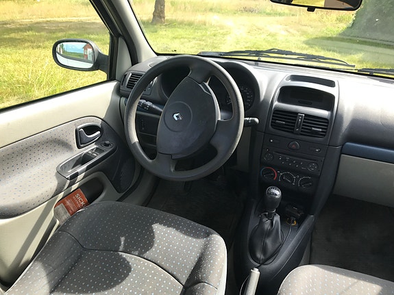 Renault Clio 6 of 12