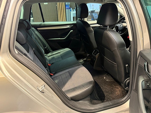 Skoda Octavia 21 of 28