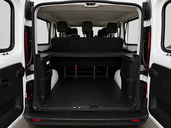 Renault Trafic 21 of 22