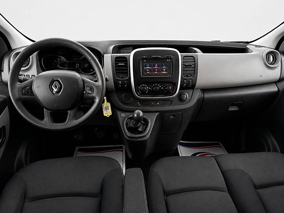 Renault Trafic 12 of 22